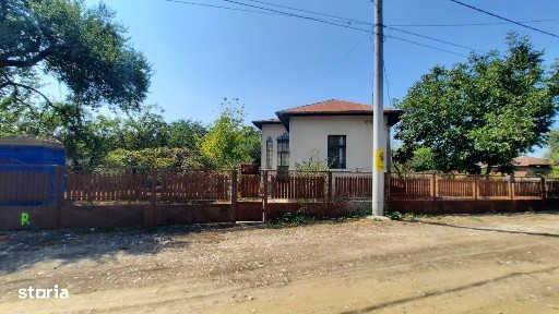 Strada Garoafelor, Racari, Dambovita