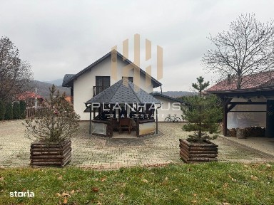 Casă parter+mansardă, Tăuții Măgherăuș,teren 20 ari lângă pădure