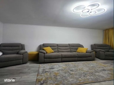 Apartament trei camere - etaj 1/3 - renovat complet