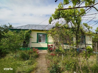 Casă 5 camere | Teren 1005 mp | Utilități complete | Zonă liniștită