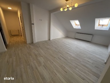 Apartament de 4 camere, 100 mp, zona Florilor