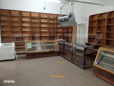 Spatiu comercial 100 mp, parter, cu vitrina - Hunedoara, disponibil
