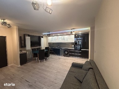 Apartament 3 camere de închiriat bloc nou lift în zona ultra Central