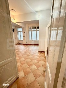 Apartament de patrimoniu, 5 camere, 125 mp - cladire istorica