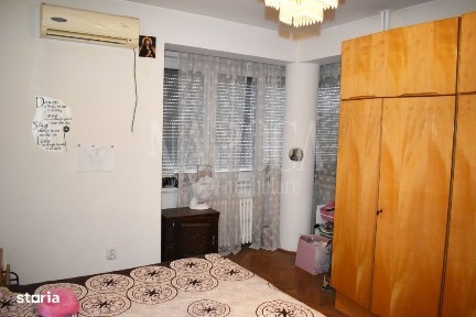 Apartament 4 camere de vanzare in Centru Oradea, Oradea