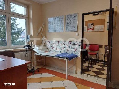 Cabinet medical de inchiriat 3 camere 50 mp mobilat central Cisnadie
