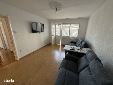 Apartament 3 camere zona Casa de Cultura