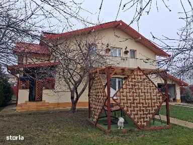 Vila de vanzare centru Valea Lupului