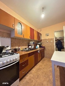 Apartament 4 camere, decomandat, balcon, zona Gemenii!