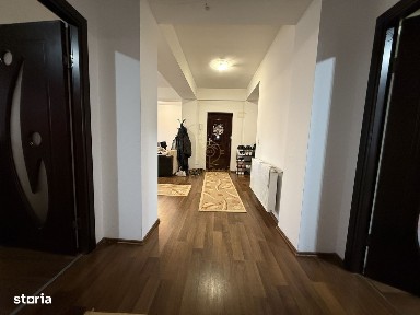 De vanzare Apartament 3 Camere 99MP Mobilat/Utilat