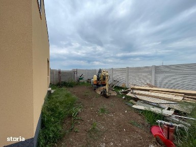 Casa semifinisata parter cu teren de 400mp in apropiere de Centura Cra