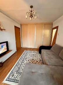 Inchiriez apartament complet mobilat reamenajat open space Gavana