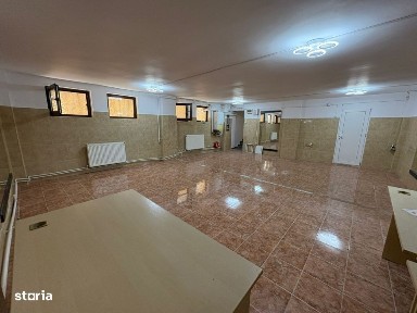Spatiu comercial, 100 mp utili, demisol, Cartier Rovine