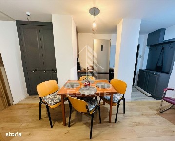 Apartament de vanzare cu 3 camere, decomandat, centrala, Bucovina