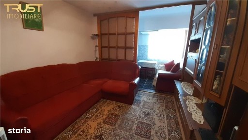 Garsoniera de vanzare, et 4