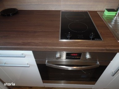 Inchiriez garsoniera in Deva, Saturn (Politie), decomandata, etaj 3