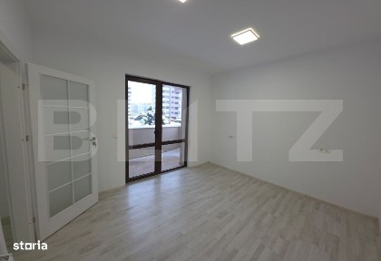 Apartament 77 mp utili - locuinta sau cabinet medical, intrare din