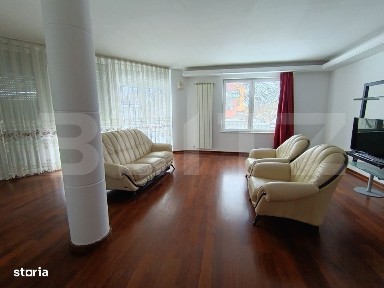 Casa Ultracentral cu 5 camere in suprafata de 300 mp si un teren de 60