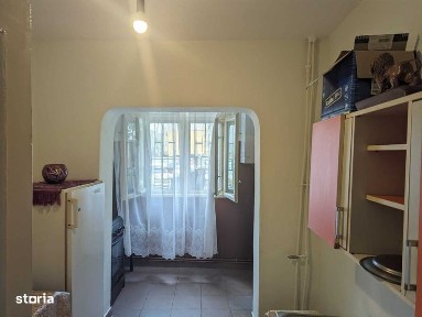 Ofer pt inchiriere apartament cu 1 camera cu centrala,zona Crihala