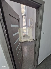 Spatiu comercial cu vad pietonal si auto 90 mpu 2 bai in Sibiu