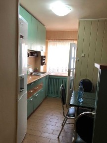 Apartament cu 4 camere de inchiriat