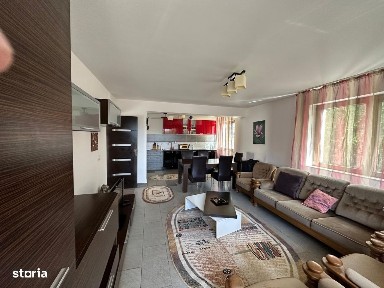 Casă de închiriat, 7 camere, 250 mp, Făget