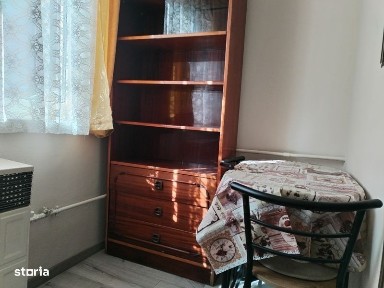 Închiriez Garsoniera