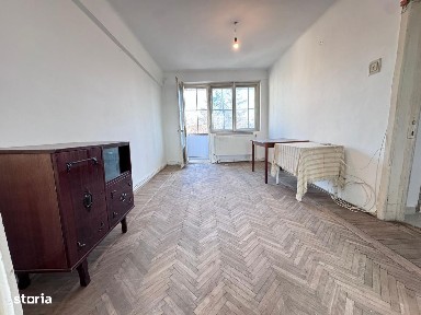 Bacău, Ateneu - apartament cu două camere