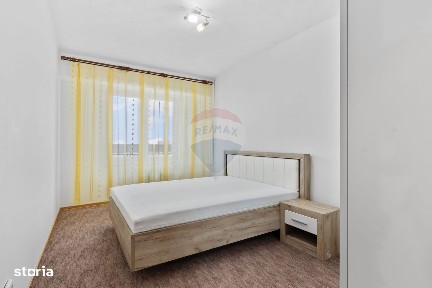 Apartament cu 3 camere NOU RENOVAT, PRIMA ÎNCHIRIER - zona Polivalentă
