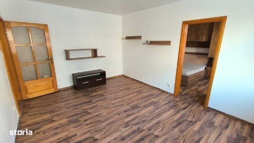 Vand/Schimb Apartament 2 Cam. Parter Central Cabinet/Spatiu Comer.!