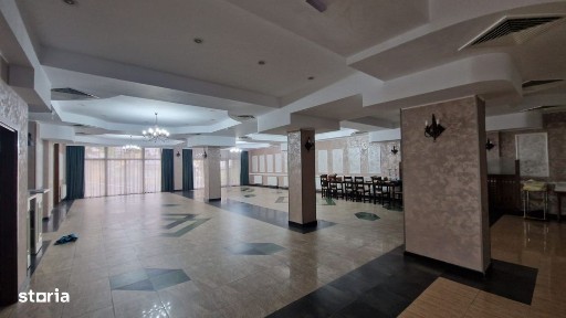 Spatiu comercial, 800mp, Rovine, zona Piata Centrala