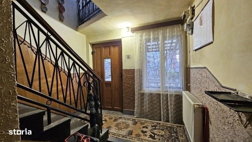Casa individuala de vanzare - Andrei Muresanu, singur in curte