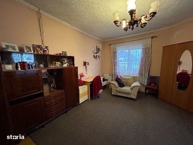 Casa de vanzare Individuala, 121 mp, teren 705 mp, Floresti