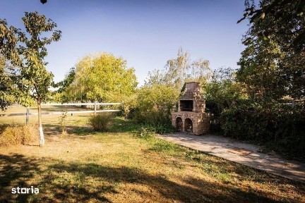 Casa de vacanta / Ferma de cai