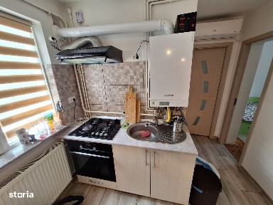 3 camere zona Traian, îmbunătățit cu centrala termica