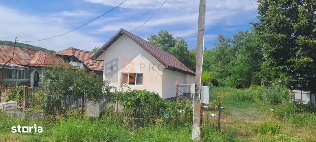 Casa tip parter zona Tisau