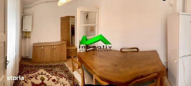 Garsoniera decomandata etaj1 curte Sibu str.9 Mai