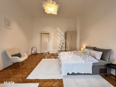 Apartament, spatios etaj 1, vedere in Piata Victoriei