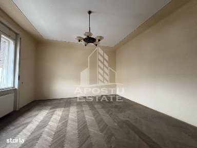 Piața Iosefin | Apartament 134 mp, etaj intermediar, balcon