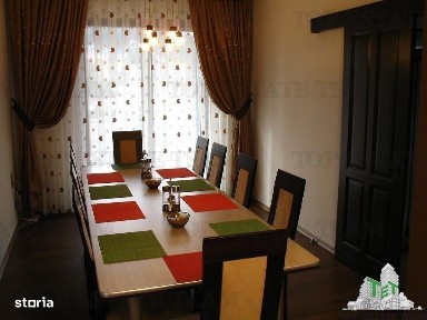 Vila 9 camere cu teren in Predeal
