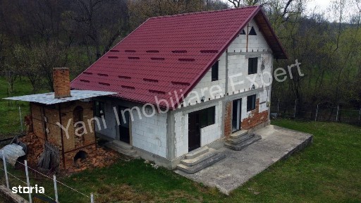 Casă de vânzare în comuna Mușătești, sat Mușătești, județ Argeș.