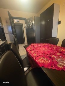 inchiriez apartament 3 camere zona centrala