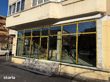 Spatiu comercial zona centrala, 141 mp