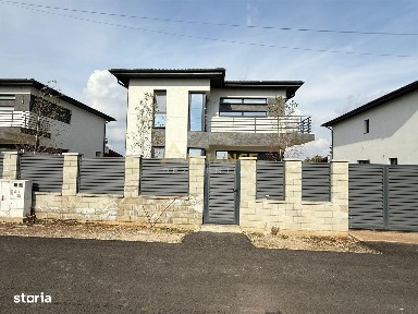 Vile individuale | 5 camere | 2 bai | Curte amenajata | Asfalt