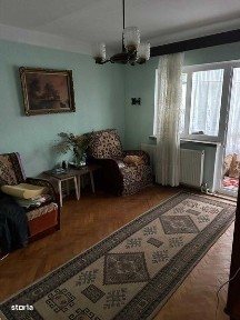 Vând apartament 3 camere zona 2 stejari