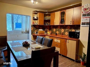 Apartament cu 4 dormitoare Sanmartin