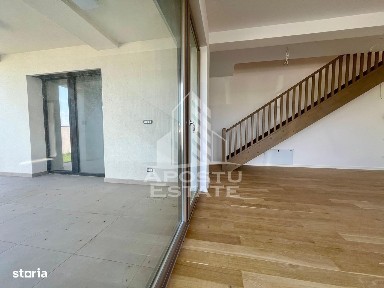 Casa Eco cu 5 camere, 3 bai, in Dumbravita