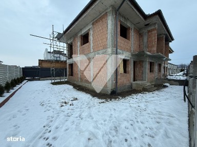 Casa noua tip duplex 4 camere si teren 250 mp in Selimbar Sibiu