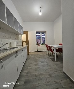 Apartament cu 1 camera de închiriat