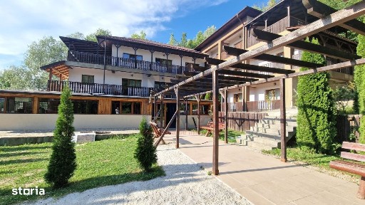 Strada 23 August, Cornu, Prahova